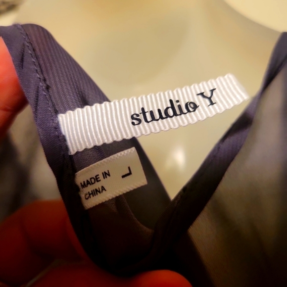 π2/$20 StudioY Beaded Seeveless Sheer Chiffon Top in Lg - Picture 3 of 3